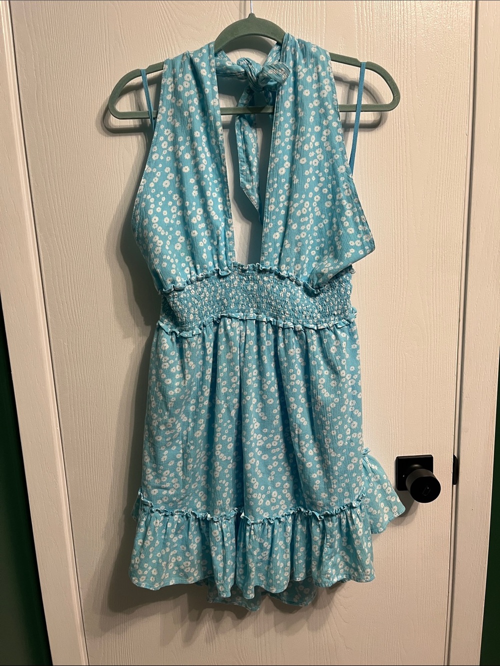 Aerie women’s 100% cotton blue and white mini dress. Size Large